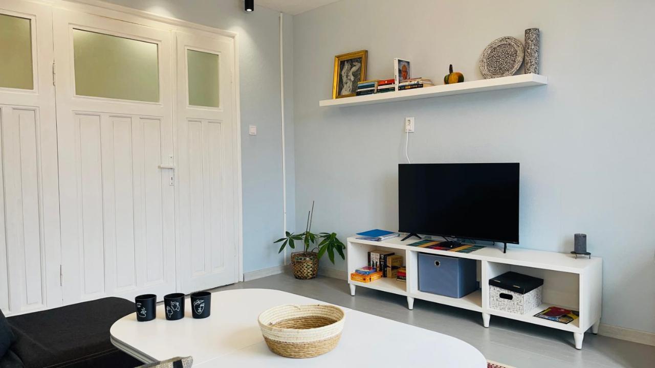 Cozy Spot By The Lions' Bridge Appartement Sofia Buitenkant foto